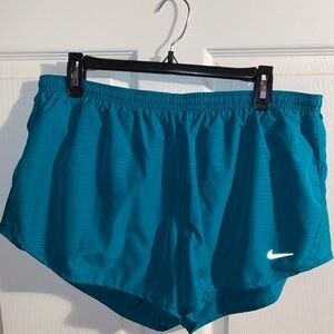 Nike Women's Running Athletic Shorts Teal XL Dri-Fit